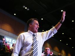 El candidato republicano Mitt Romney supera por un punto  porcentual al demócrata Barack Obama según un sondeo. AFP  /