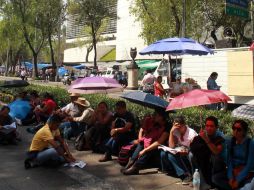 Anuncian que permanecerán en inmediaciones del Senado hasta el viernes. ARCHIVO  /