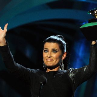 Actuará Nelly Furtado en el tributo a Caetano Veloso
