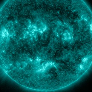 Capta NASA imágenes de explosión solar