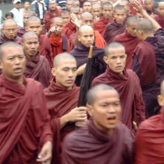 Saldo de 50 muertos durante disturbios en Birmania