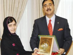 La pequeña activista paquistaní Malala Yusufzai, quien fue baleada por el Talibán. ARCHIVO  /