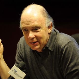 Enrique Krauze recibe el Premio de Ensayo Caballero Bonald