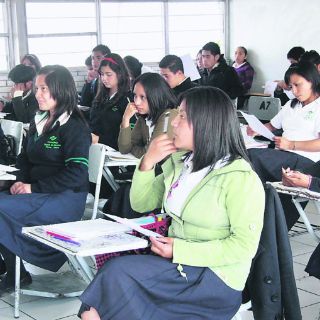 Fomentan asistencia con tecnología
