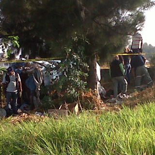 Policías y delincuentes se enfrentan en Santa Anita