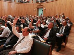 Sesión extraordinaria en el Paraninfo de la UdeG.  /