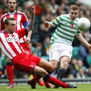 A pesar de la derrota, Celtic es líder