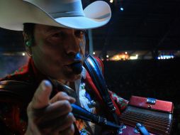 Los Tigres del Norte externaron su apoyo, cariño y admiración al cantante Vicente Fernández.  /