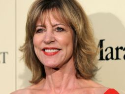 Christine Lahti da vida a ''Doris McGarrett'', la madre de ''Steve''. ARCHIVO  /