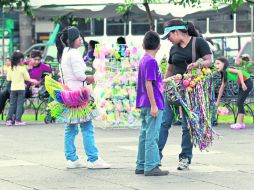 La estrategia del Ayuntamiento de Guadalajara es convencer las vendedores informales que despejen el Centro antes del 31 de octubre.  /