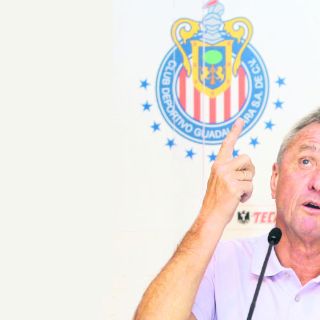 Cruyff pide dos años de paciencia