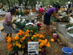 Los cementerios municipales estarán abiertos con su horario habitual de 08:00 a 18:00 horas. ARCHIVO  /