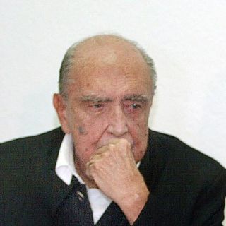 Deja el hospital el arquitecto Óscar Niemeyer