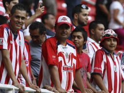 La afición también vivió el Clásico tapatio. MEXSPORT  /