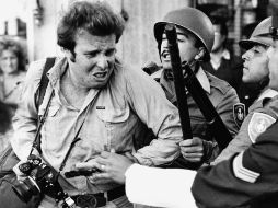 Registro. Imagen tomada el 30 de marzo de 1982 en Buenos Aires y que forma parte de la muetsra. ESPECIAL  /