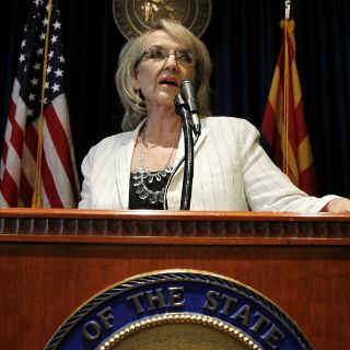 Arizona gasta 640 mil dólares en entrenamiento policial antiinmigrante