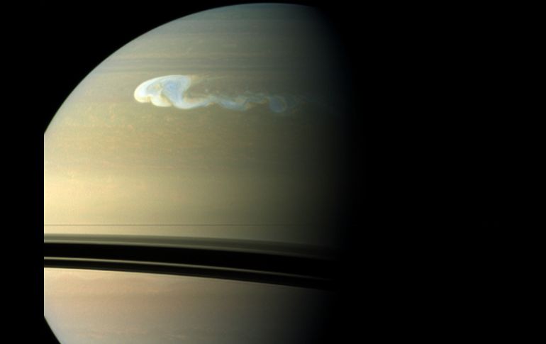 El vórtice llegó a ser más grande que la Gran Mancha Roja de Júpiter. ARCHIVO  /