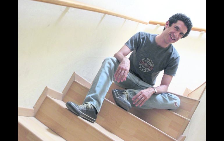 Novedad. La cita con el poeta De Aguinaga y con Baudelio Lara, quien hablará del poemario,  es a las 20:00 horas  en Av. Vallarta 1668.  /