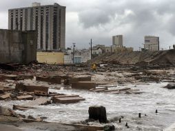 Unos siete millones 500 mil estadounidenses están sin energía eléctrica debido a las lluvias, inundaciones y caída de árboles. AFP  /