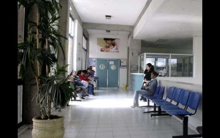 Para llegar a más partes, el IJAS visita periódicamente hospitales donde se le permite realizar pláticas informativas. ARCHIVO  /