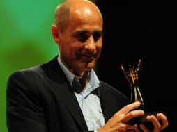 Fernando Monacelli, ganó hoy en Buenos Aires la XV edición del Premio Clarín de Novela. EFE  /