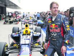 Al volande de su monoplaza de Red Bull, Sebastian Vettel ha arrasado en el segundo tramo asiático del calendario. AP  /