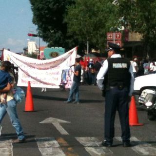 Antorchistas marchan por Alcalde; se dirigen a Palacio Federal