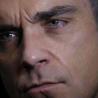 Robbie Williams quiere recuperar el estrellato con ''Take the crown''