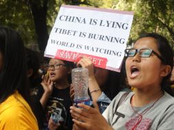 Las protestas de los tibetanos son grabadas y subidas en el momento vía internet. ARCHIVO  /