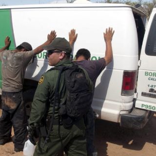 Leyes antiinmigrantes afectan fuerza laboral y comercio