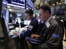 La bolsa de Nueva York se vio arrastrada por la caída del sector energético. ARCHIVO  /