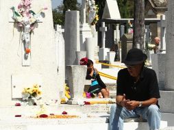 En los panteones de Guadalajara hay 33 mil 017 tumbas acordonadas porque se encuentran en mal estado.  /