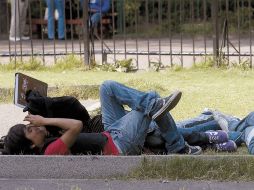 Las cifras cambian radicalmente si se separa a los hombres y las mujeres. ARCHIVO  /