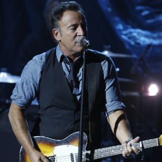 Springsteen rinde homenaje a Nueva Jersey