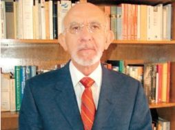 En 2003 el sociológo mexicano Víctor Manuel Alcaraz recibe el Premio Nacional de Ciencias y Artes. ESPECIAL  /