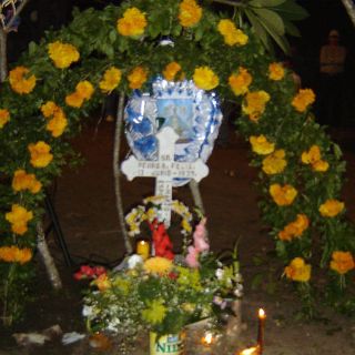 En Xantolo, refrendan tradición huasteca de Día de Muertos