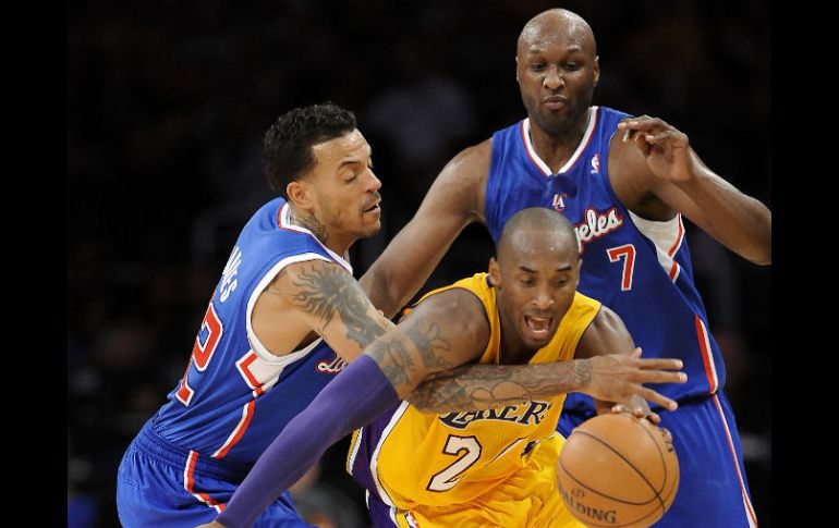 Los Lakers han comenzado la temporada regular de la NBA con tres derrotas consecutivas, su peor inicio desde la campaña 1978-79. AP  /