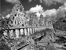 La exposición cuenta con 40 fotografías y siete acuarelas. NTX  /