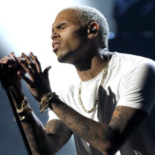 Empezar de nuevo es difícil para Chris Brown