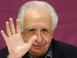 En 2010 Vicente Leñero recibe el Premio Nacional de Periodismo ''Carlos Septién''. ARCHIVO  /