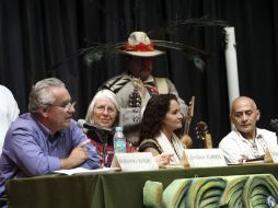 Roberto Wilde, Cristina Barros, Susana Harp y Alberto Dogart durante la presentación del libro ''Camino a Yaxuná''. NTX  /