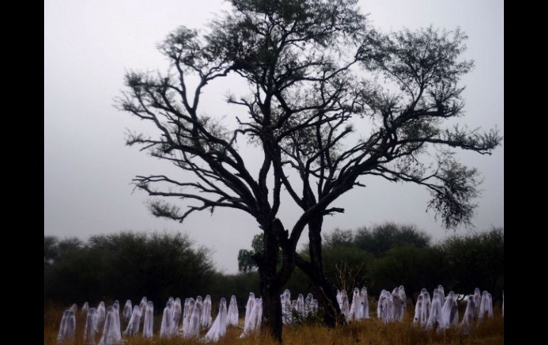 La sesión fotográfica se realizó en el marco del Día de Muertos dentro del Festival de la Calaca. AFP  /