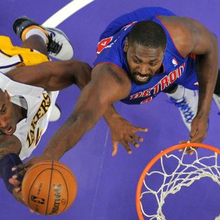 Lakers logra su primer triunfo