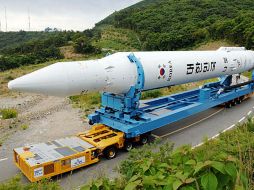 La revisión del cohete evidenció fallas que obligan a aplazar su lanzamiento. ESPECIAL  /