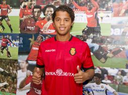 El atacante mexicano debutó con el Mallorca el pasado 22 de octubre. ESPECIAL  /
