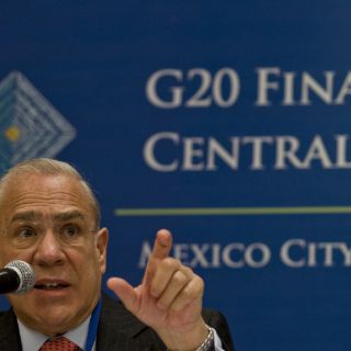 Definirán ministros de zona euro plan de ayuda a Grecia