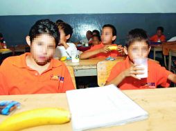 Alumnos en la escuela 13 de septiembre. Hay 50 primarias nocturnas en el Estado.  /