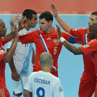 Rusia clasifica a octavos en futsal
