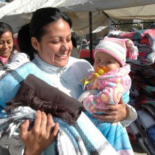 Tonalá realiza campaña ''Abrigatón, abrigando sonrisas''