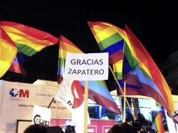 La comunidad homosexual externa su agradecimiento a José Zapatero. EFE  /